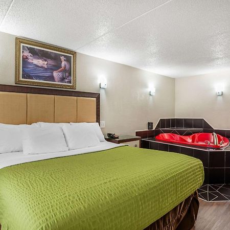 Econo Lodge Richmond-North Chesterfield Exteriör bild