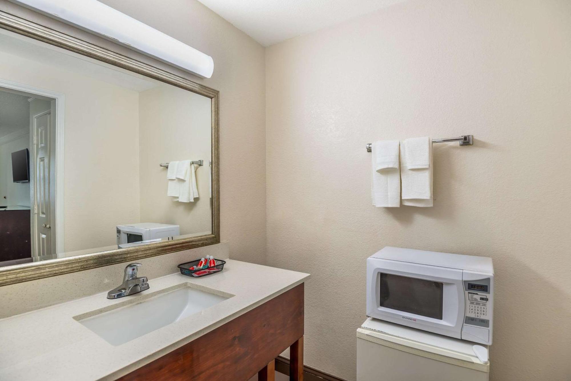 Econo Lodge Richmond-North Chesterfield Exteriör bild